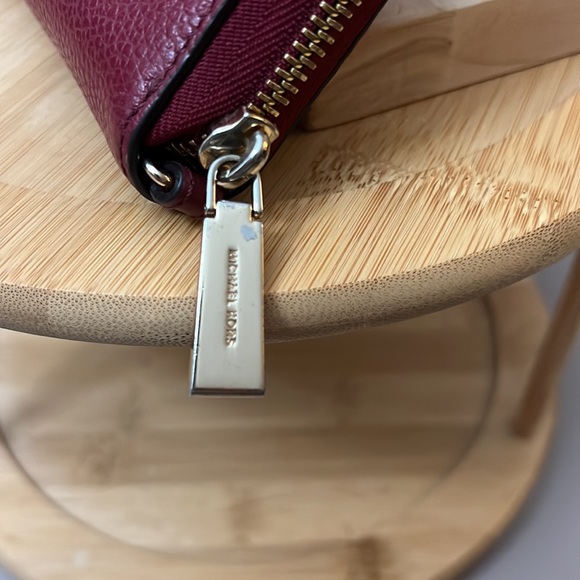 MICHAEL KORS LEATHER CONTINENTAL WALLET - Picture 4 of 12